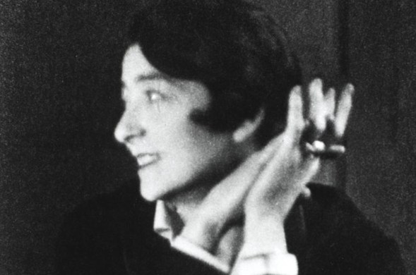 EILEEN GRAY