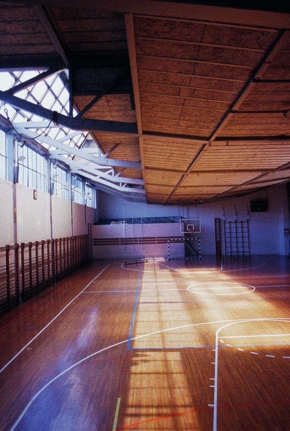 1345228583-04-pista-de-juegos-lucernario-673x1000