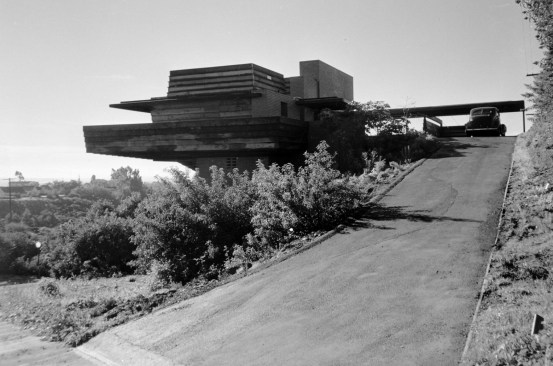 F LLOYD WRIGHT - CASA STURGES 01