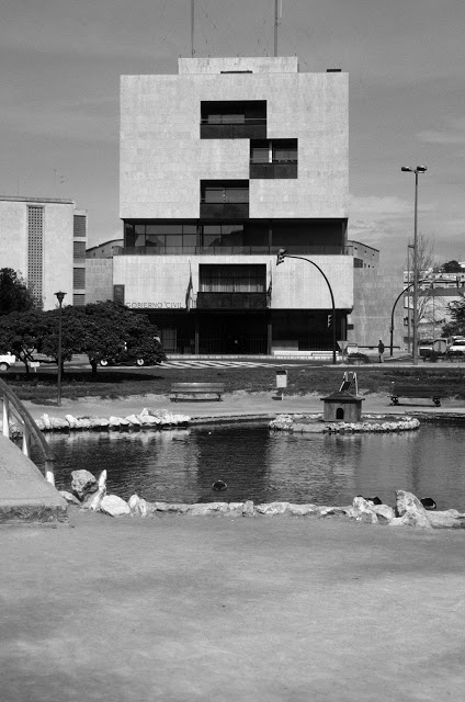 Alejandro de la Sota . sede del Gobierno Civil . Tarragona (1)