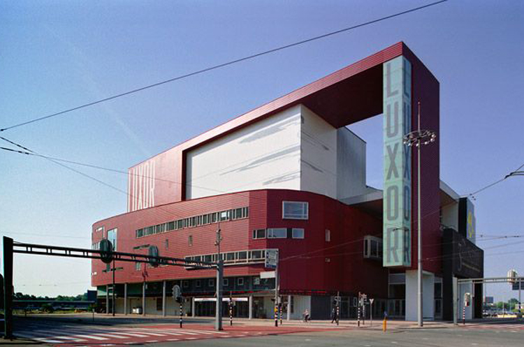 CONFERENCIA PETER WILSON