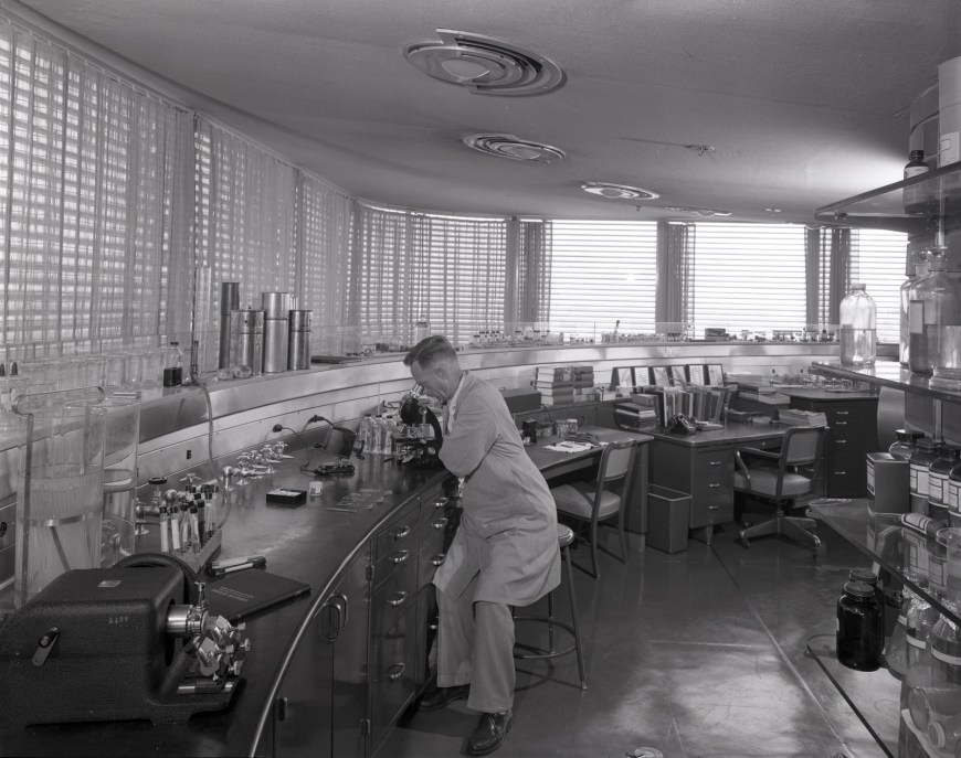 53a25d19c07a80fed50001fb_ad-classics-sc-johnson-wax-research-tower-frank-lloyd-wright_research_tower_interiors_02