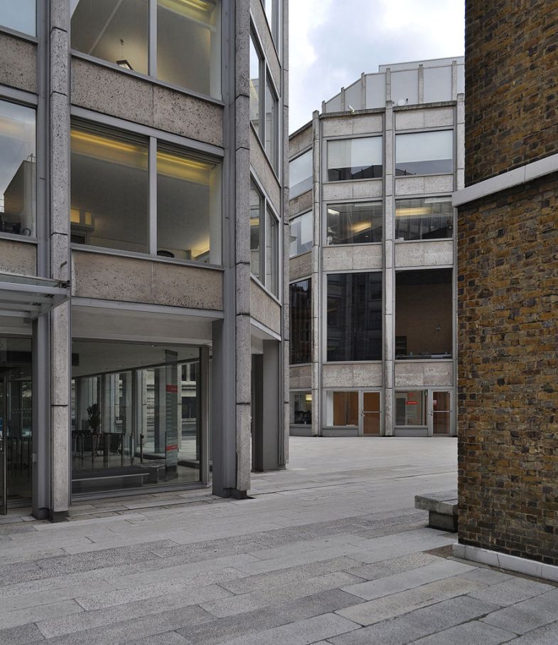 888px-Economist_building_London5